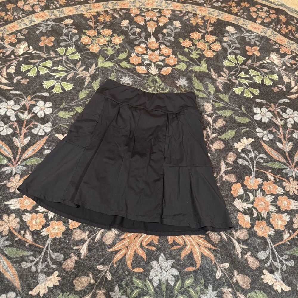 Baleaf Black Athletic Skirt with Built-In Shorts | Size L